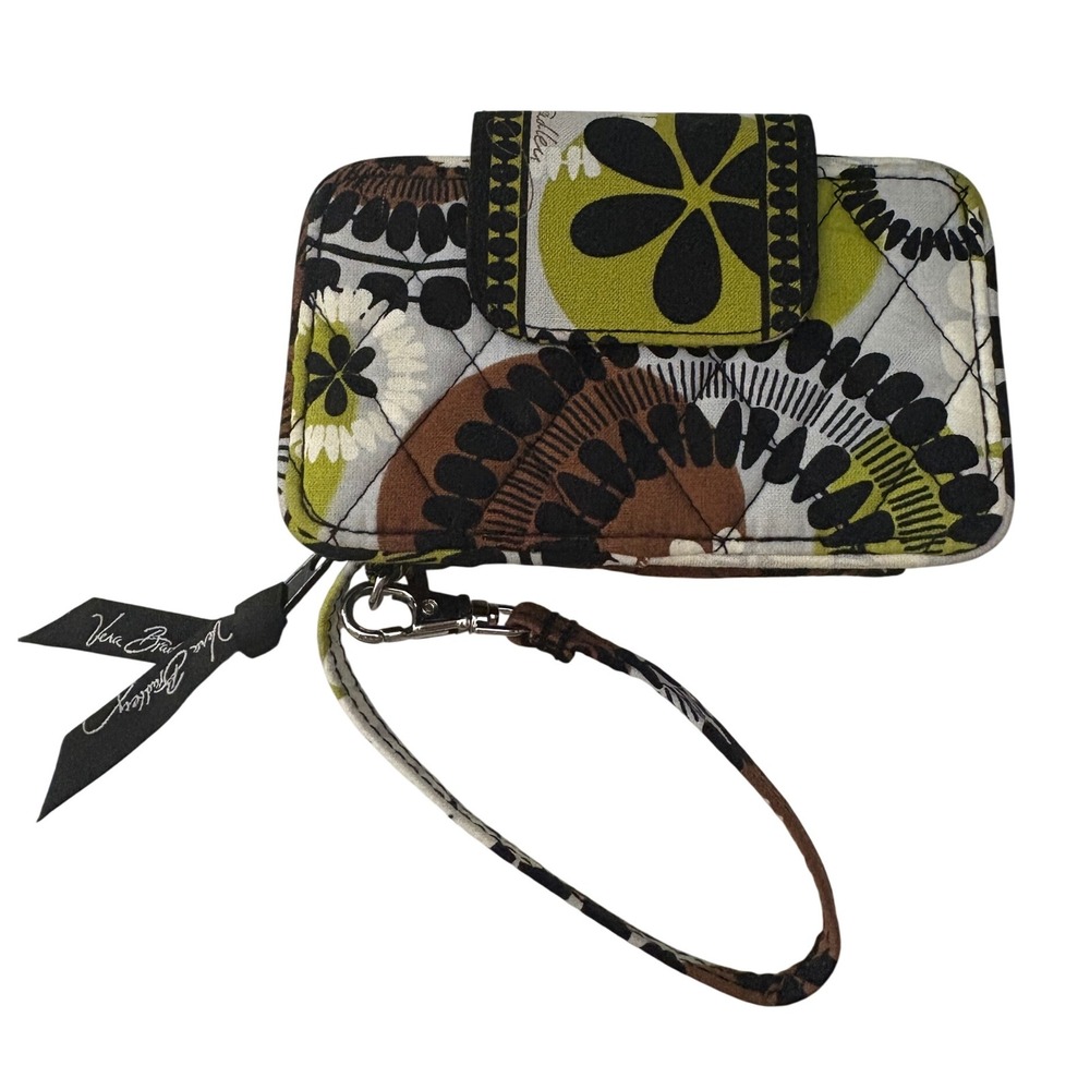 Vera Bradley Wristlet Wallet – Retired Pattern, ID Window & Zip Coin‎ Pocket